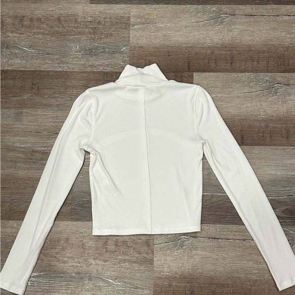 Wilfred Free Turtle Neck - Picture 2 of 3